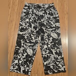 Soho Apperal Ltd Wide-Leg Floral Pants